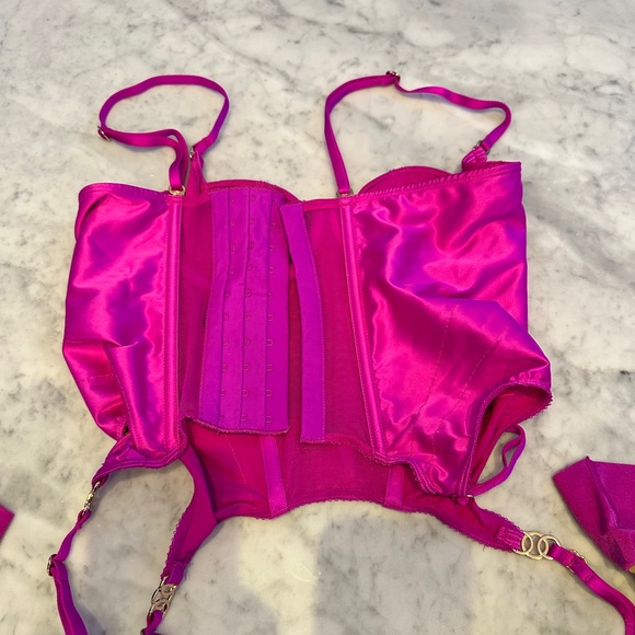 Honey Birdette Bra (32B), Corset (32C), garder (small) - Picture 5 of 7